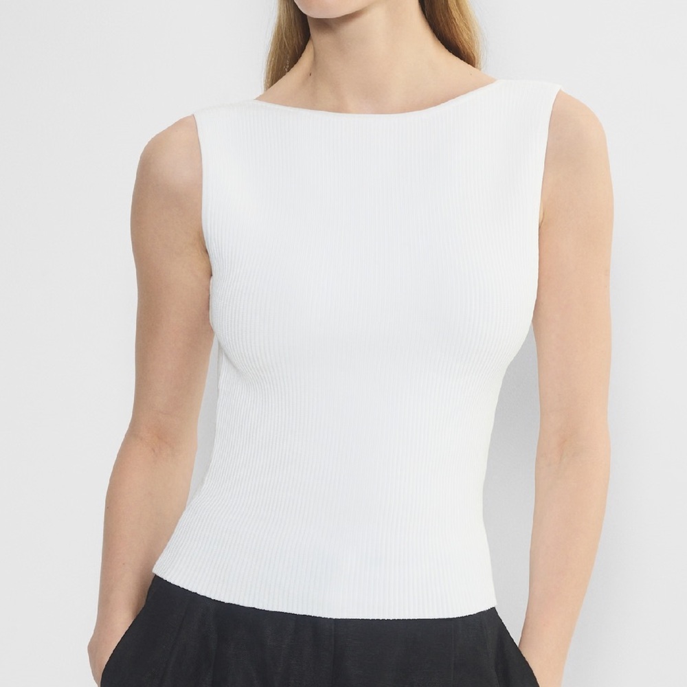 ARITZIA BABATON Sculpt Knit Leading top